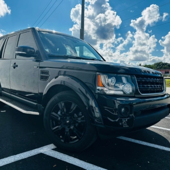 2016 Land Rover LR4 HSE (Black)