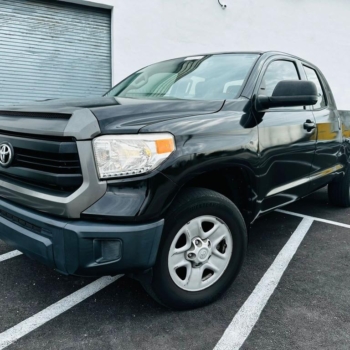 2017 Toyota Tundra SR (Black)